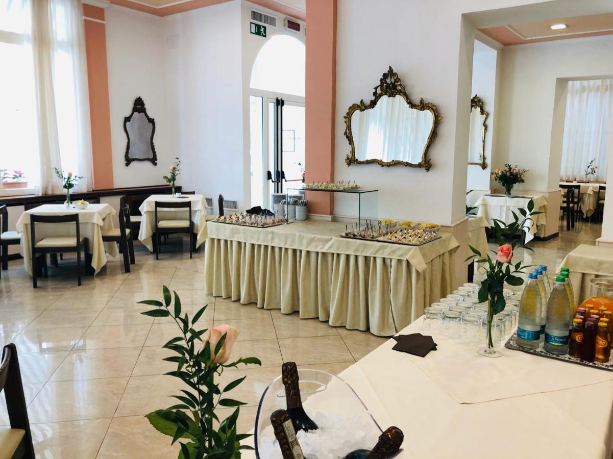 Hotel Eletto San Remo Kültér fotó